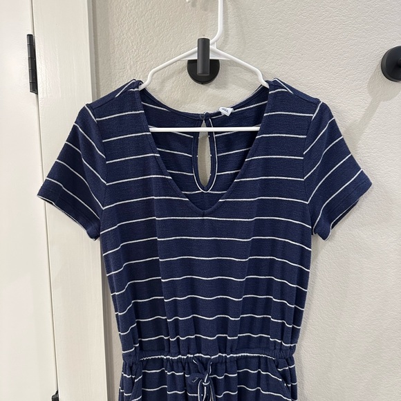 EUC Women’s Old Navy Brand Size S Small One Piece Jumper Romper Stripe Striped - Picture 4 of 12